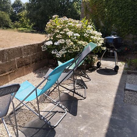 Maison Au Calme Avec Vue Etang Clesse  ภายนอก รูปภาพ