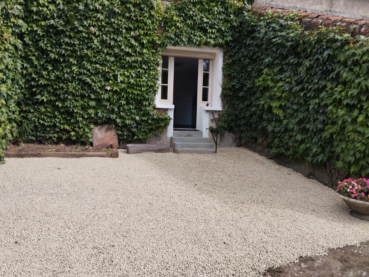 Maison Au Calme Avec Vue Etang Clesse  ภายนอก รูปภาพ