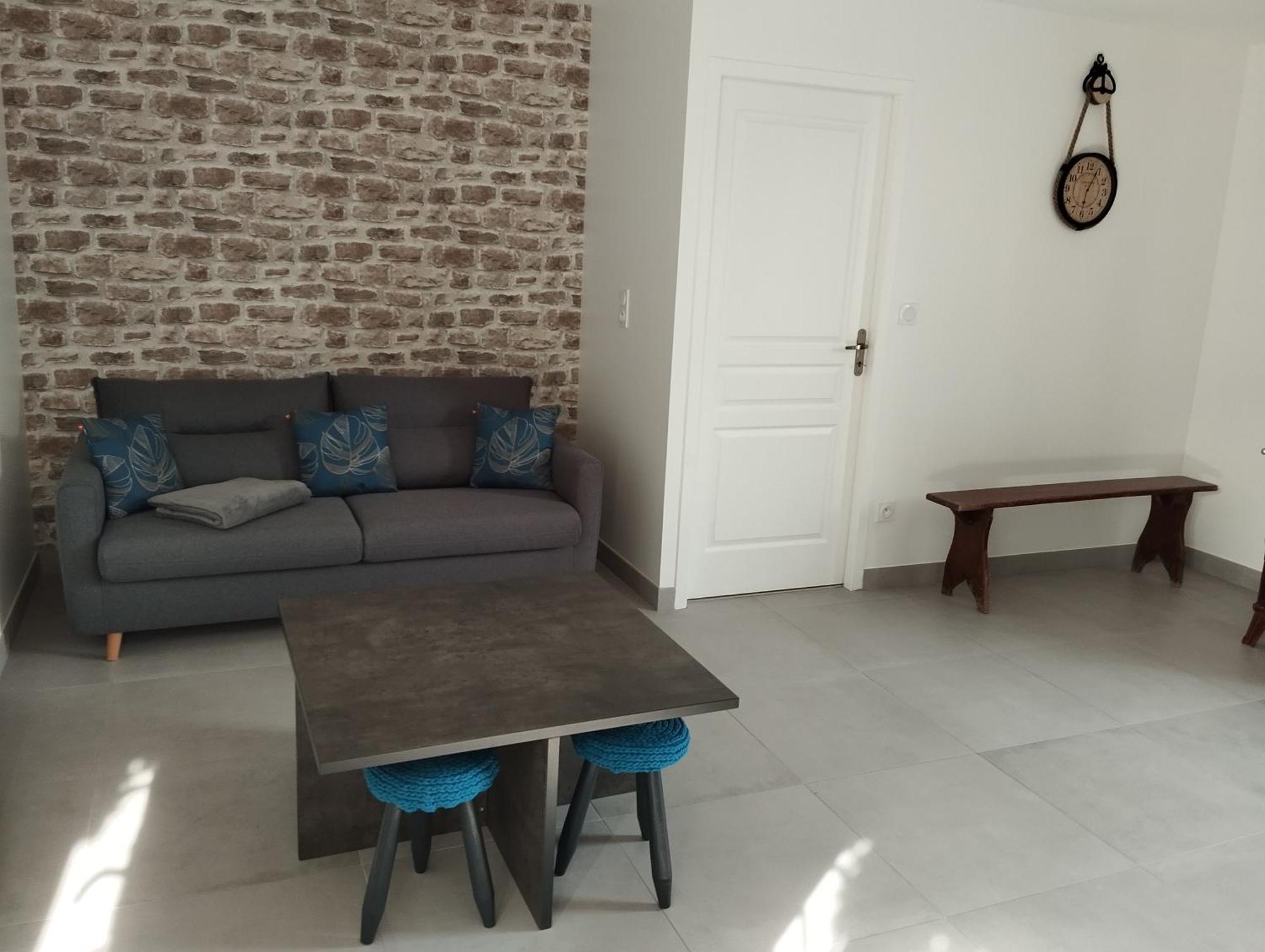 Maison Au Calme Avec Vue Etang Clesse  ภายนอก รูปภาพ